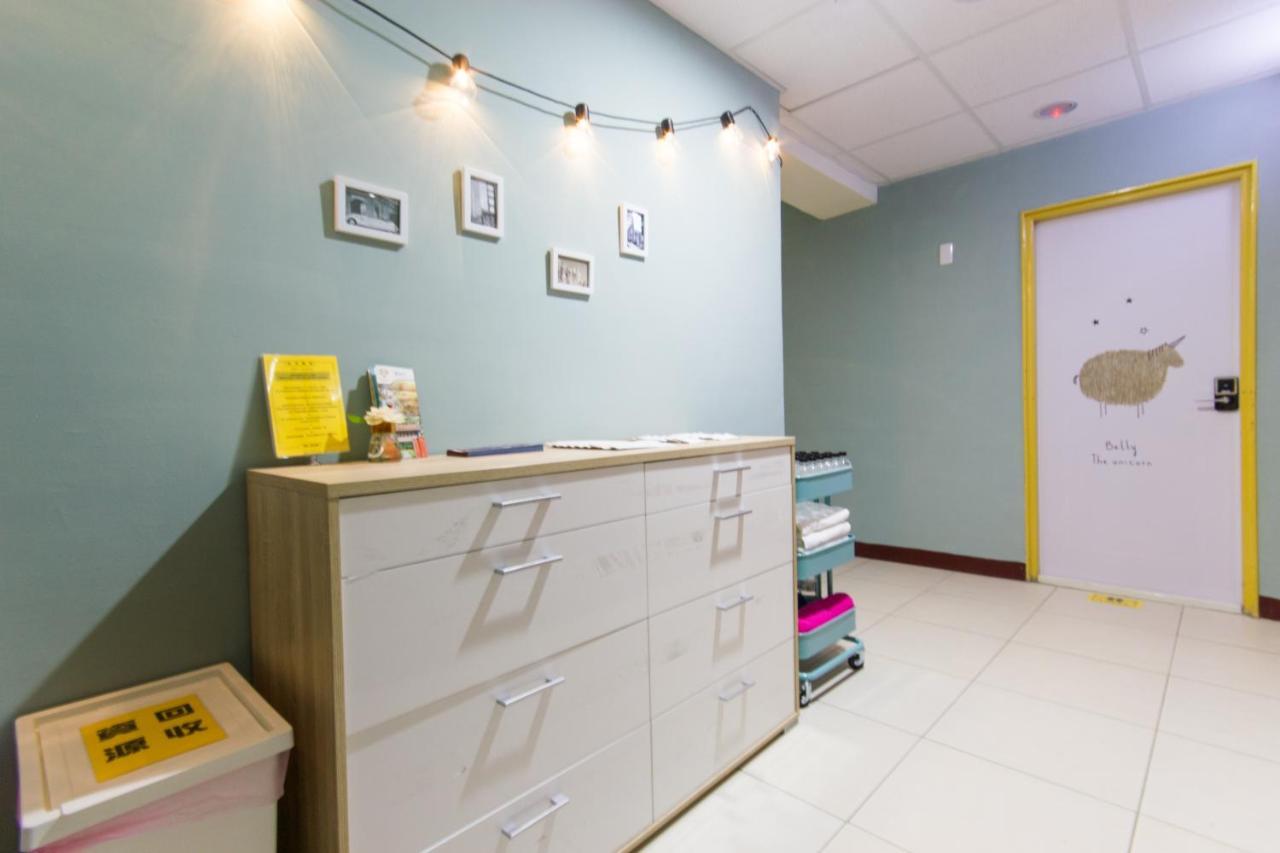 Wei Yang Guest House Tainan Exterior foto