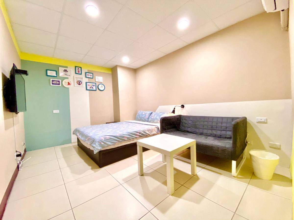 Wei Yang Guest House Tainan Exterior foto