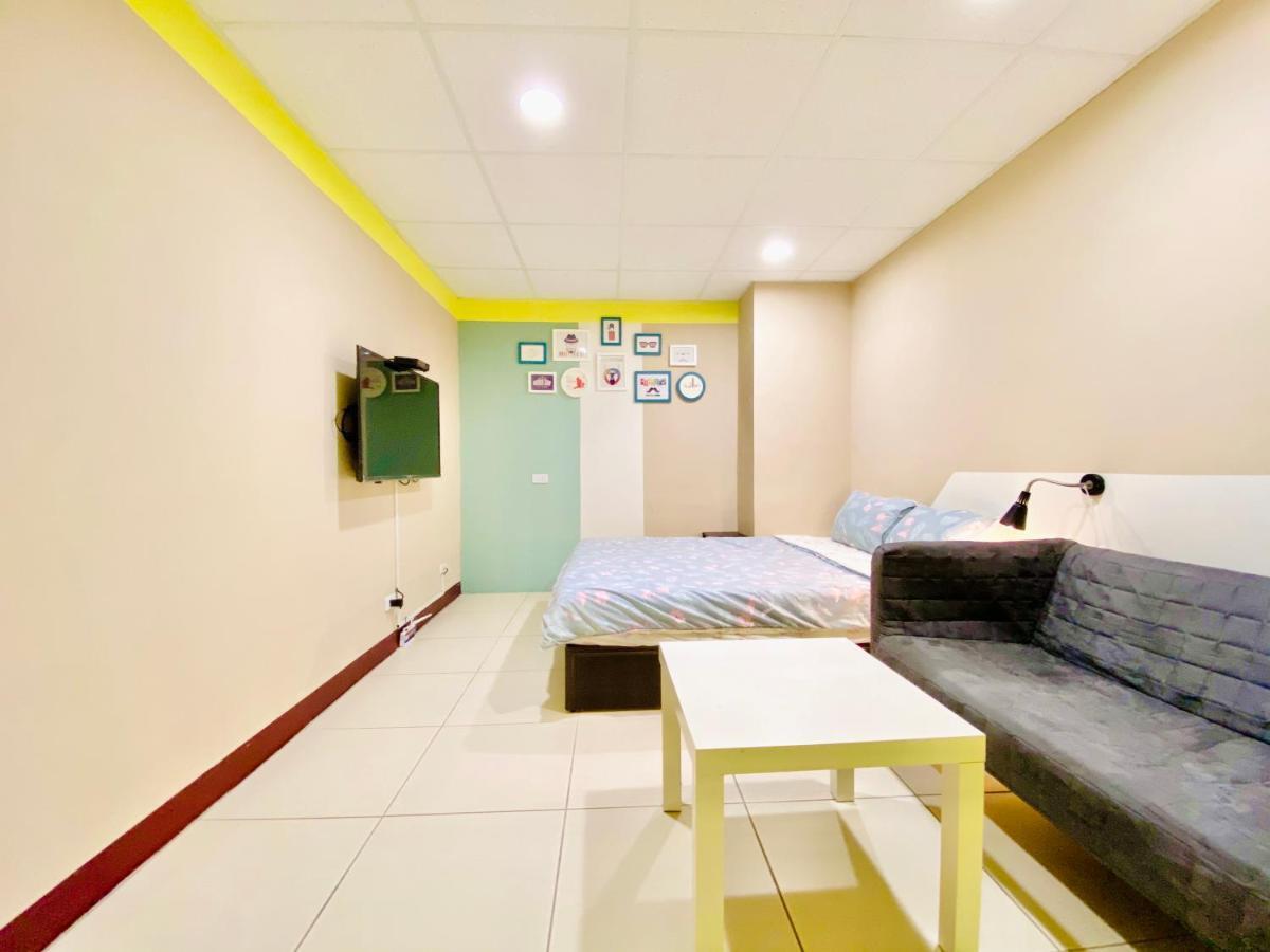 Wei Yang Guest House Tainan Exterior foto